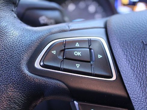 Used 2015 Ford Focus SE w/ SE Winter Package image 11