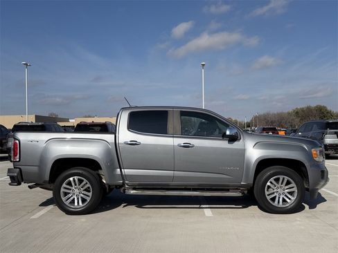 Used 2018 GMC Canyon SLT w/ Driver Alert Package image 3