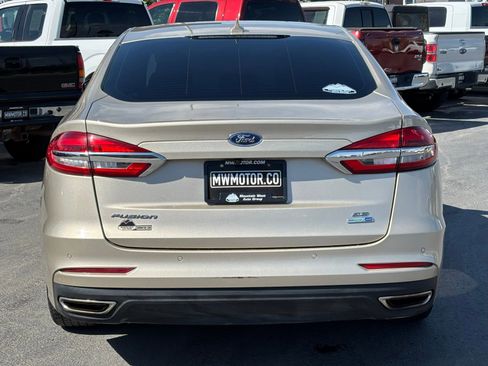 Used 2019 Ford Fusion SE AWD/4WD image 9