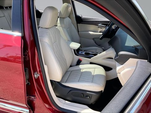 Used 2022 Buick Envision Avenir w/ Technology Package II AWD/4WD image 7
