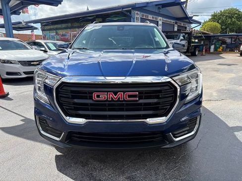 Used 2022 GMC Terrain SLE w/ Driver Convenience Package AWD/4WD image 4