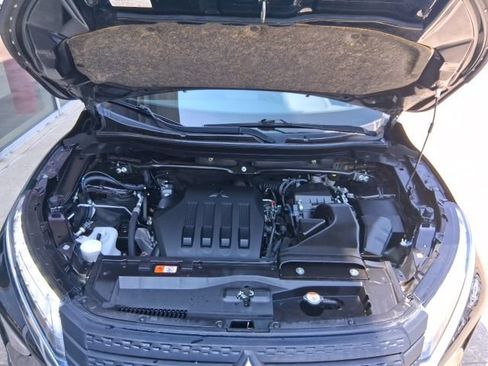 Used 2024 Mitsubishi Eclipse Cross AWD image 4