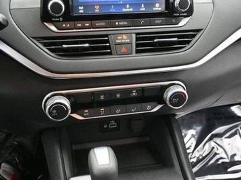 Used 2021 Nissan Altima 2.5 S FWD image 20