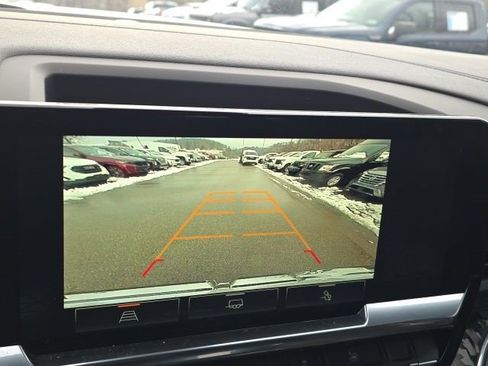 Certified 2025 GMC Sierra 1500 Elevation w/ Preferred Package image 16