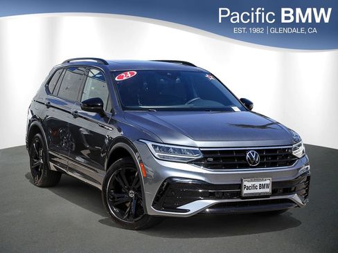Used 2024 Volkswagen Tiguan SE R-Line FWD image 1