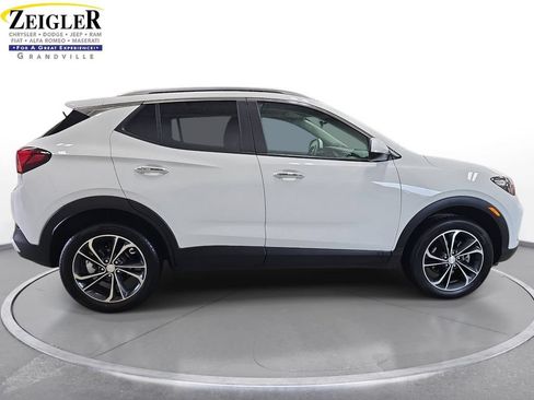 Used 2023 Buick Encore GX Select w/ Safety Package II AWD/4WD image 4