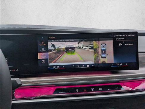 Used 2023 BMW 740i image 16