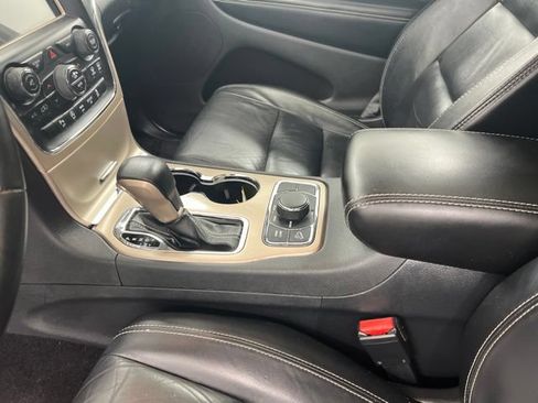 Used 2017 Jeep Grand Cherokee Limited AWD/4WD image 15