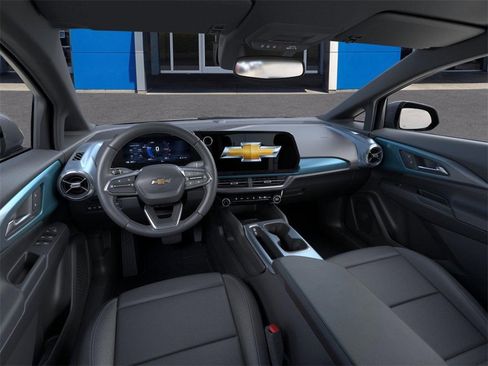 New 2026 Chevrolet Equinox EV LT image 15