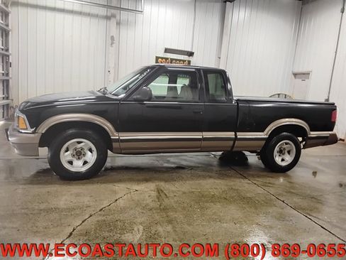 Used 1996 Chevrolet S10 Pickup LS RWD image 5