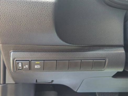 New 2025 Toyota Corolla LE image 17