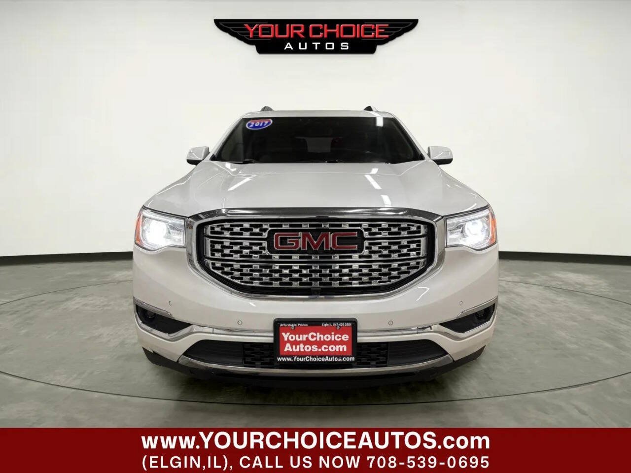 Used 2017 GMC Acadia Denali w/ Technology Package AWD/4WD image 11