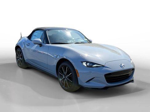 New 2025 MAZDA MX-5 Miata Grand Touring w/ Appearance Package image 7