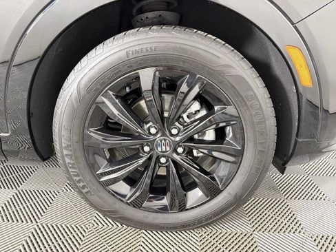 Used 2024 Buick Envista Sport Touring w/ Convenience I Package FWD image 10