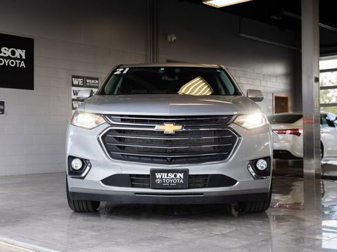 Used 2021 Chevrolet Traverse Premier AWD/4WD image 3