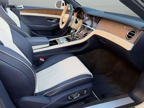 Certified 2024 Bentley Continental GT image 35