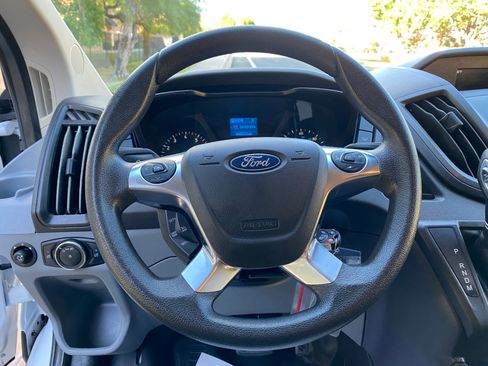 Used 2019 Ford Transit 350 XL image 46