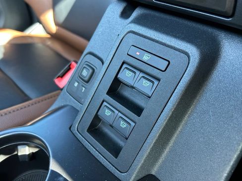 Used 2024 Ford Bronco Outer Banks AWD/4WD image 37