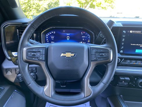 Used 2024 Chevrolet Silverado 2500 High Country w/ High Country Premium Package image 19