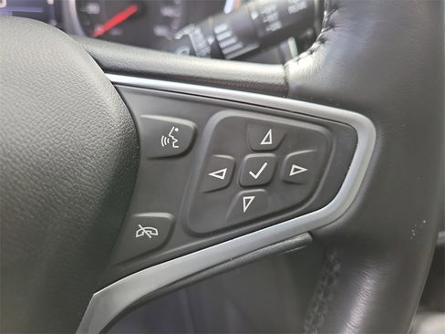 Used 2022 Chevrolet Equinox LT w/ Driver Convenience Package image 24