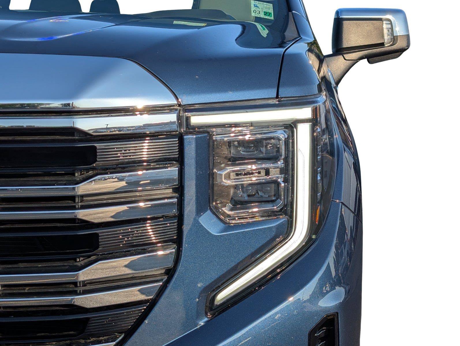 Used 2022 GMC Sierra 1500 SLT AWD/4WD image 12