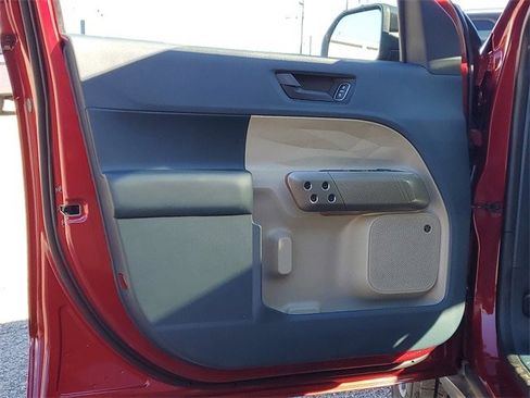 New 2025 Ford Maverick Lariat w/ 4K Tow Package image 9