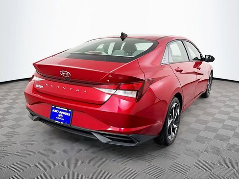 Certified 2023 Hyundai Elantra SEL w/ Convenience Package image 5