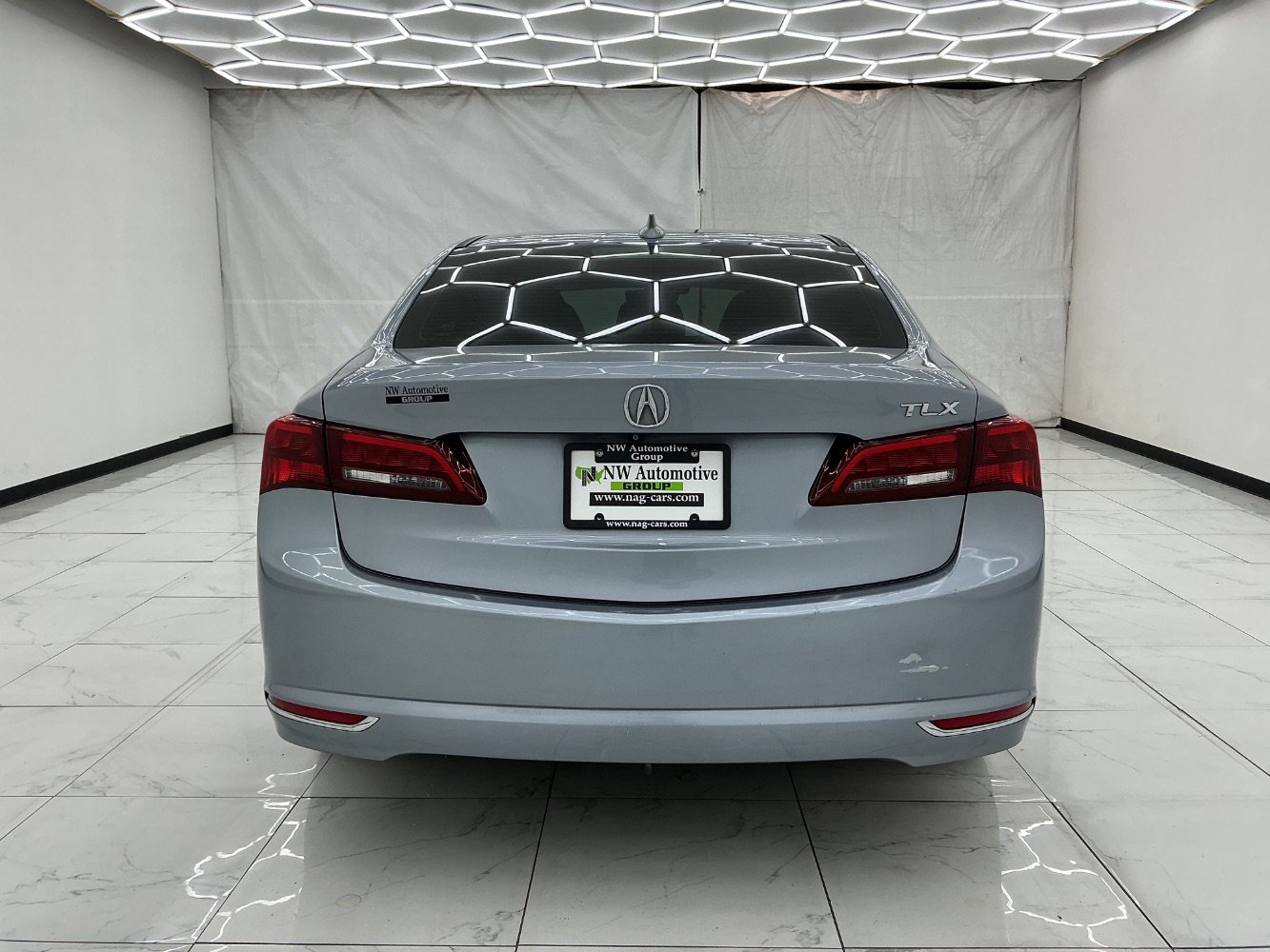 Used 2016 Acura TLX w/ Technology Package FWD image 10