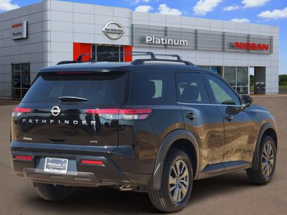 New 2026 Nissan Pathfinder SV