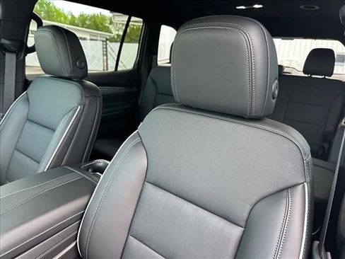 Certified 2026 Buick Enclave Preferred w/ Power Package FWD image 21
