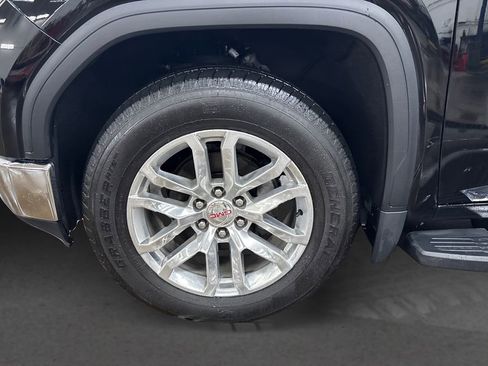 Used 2019 GMC Sierra 1500 SLT w/ SLT Premium Plus Package AWD/4WD image 11