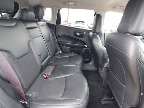 Used 2019 Jeep Compass Altitude image 9