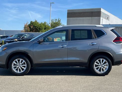 Used 2019 Nissan Rogue SV AWD/4WD image 9