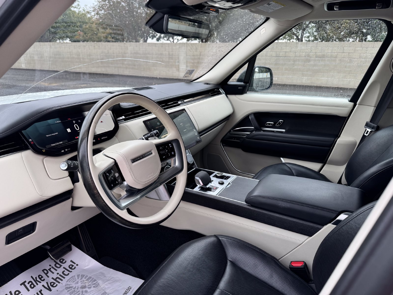 Used 2023 Land Rover Range Rover SE AWD/4WD image 10