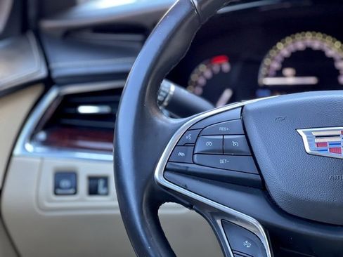 Used 2017 Cadillac XT5 Luxury w/ Driver Awareness Package image 36