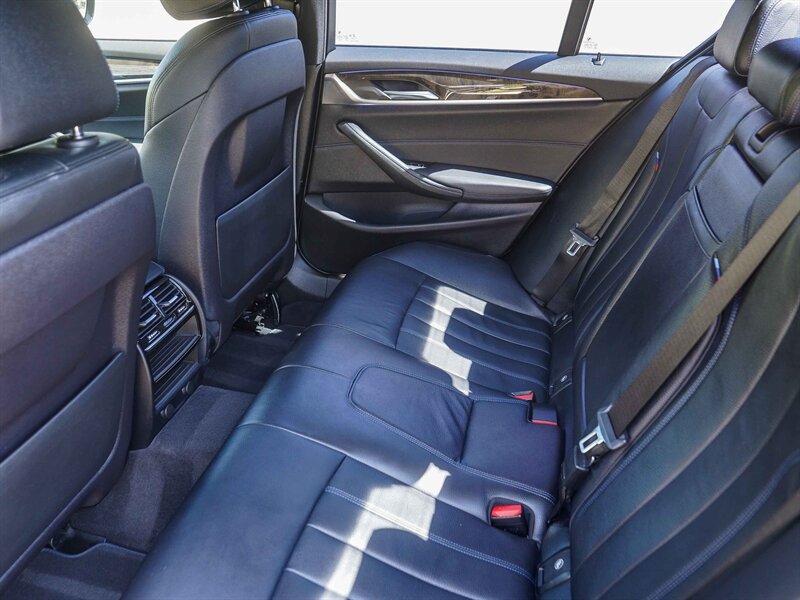 Used 2019 BMW 530e w/ M Sport Package RWD image 25