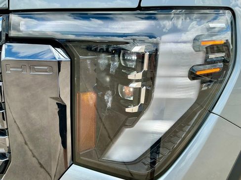 Used 2024 GMC Sierra 2500 Denali Ultimate w/ Max Trailering Package image 10