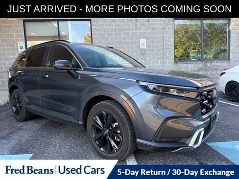 Used 2025 Honda CR-V Sport Touring image 1