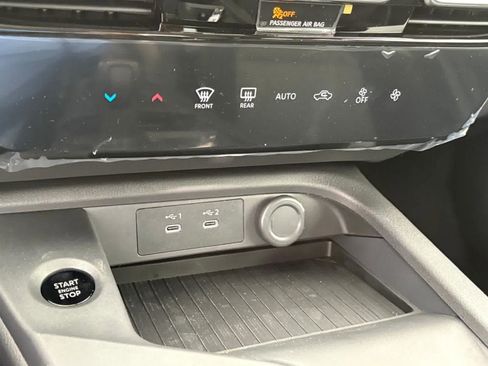 New 2026 Nissan Sentra SV image 17