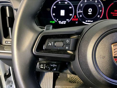 Certified 2026 Porsche Cayenne AWD/4WD image 27