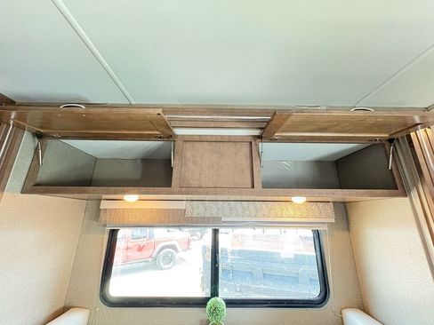 Used 2018 Ford E-450 and Econoline 450 Super Duty w/ Motorhome Prep Package RWD image 17