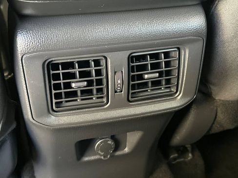 Used 2025 Toyota RAV4 LE AWD/4WD image 14