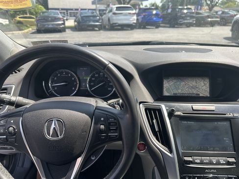 Used 2015 Acura TLX V6 w/ Technology Package FWD image 13