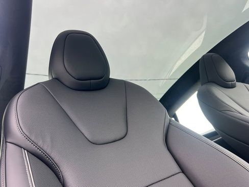 Used 2023 Tesla Model S Plaid image 15