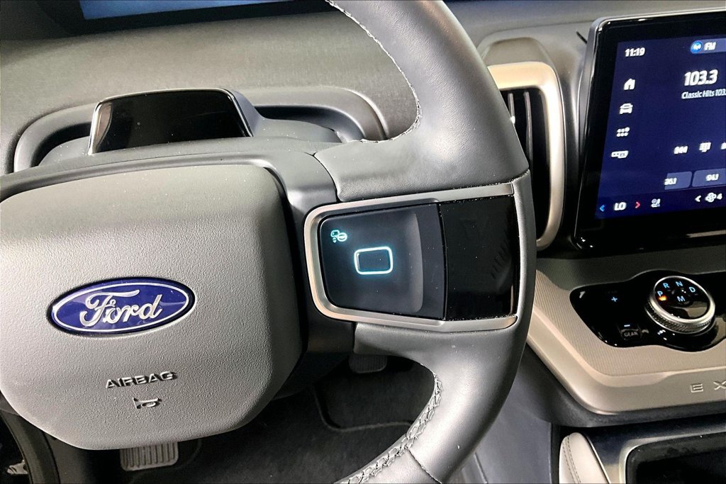 Used 2026 Ford Expedition Active RWD image 15