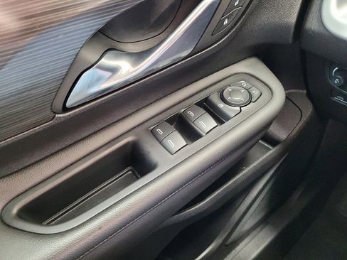 Used 2023 GMC Terrain SLE FWD image 27
