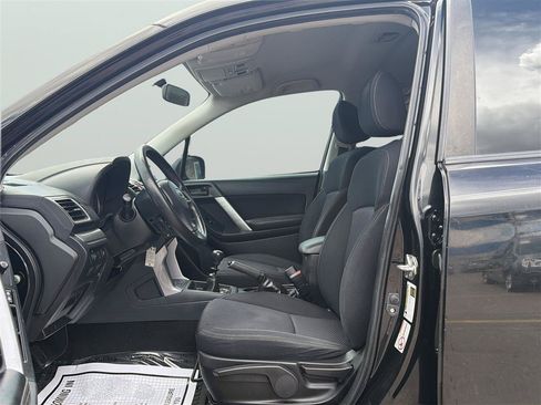 Used 2016 Subaru Forester 2.5i AWD/4WD image 13