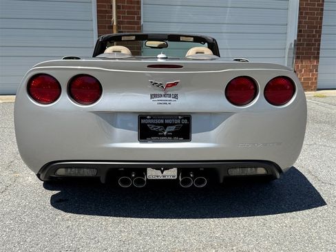 Used 2005 Chevrolet Corvette Convertible w/ Preferred Equipment Group RWD image 27