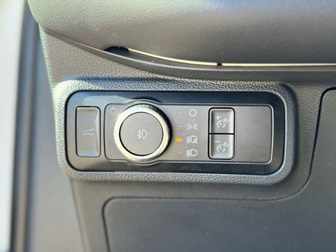 Used 2025 Ford Explorer ST AWD/4WD image 21