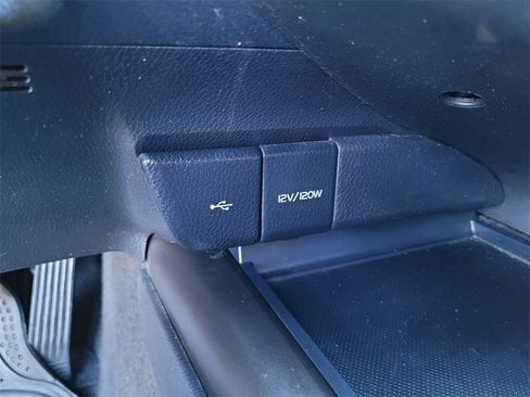 Used 2022 Toyota Camry SE image 14